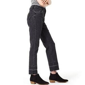Wrangler Women's Heritage Crop Dark Gray Jeans